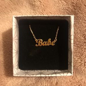 Babe dainty gold necklace